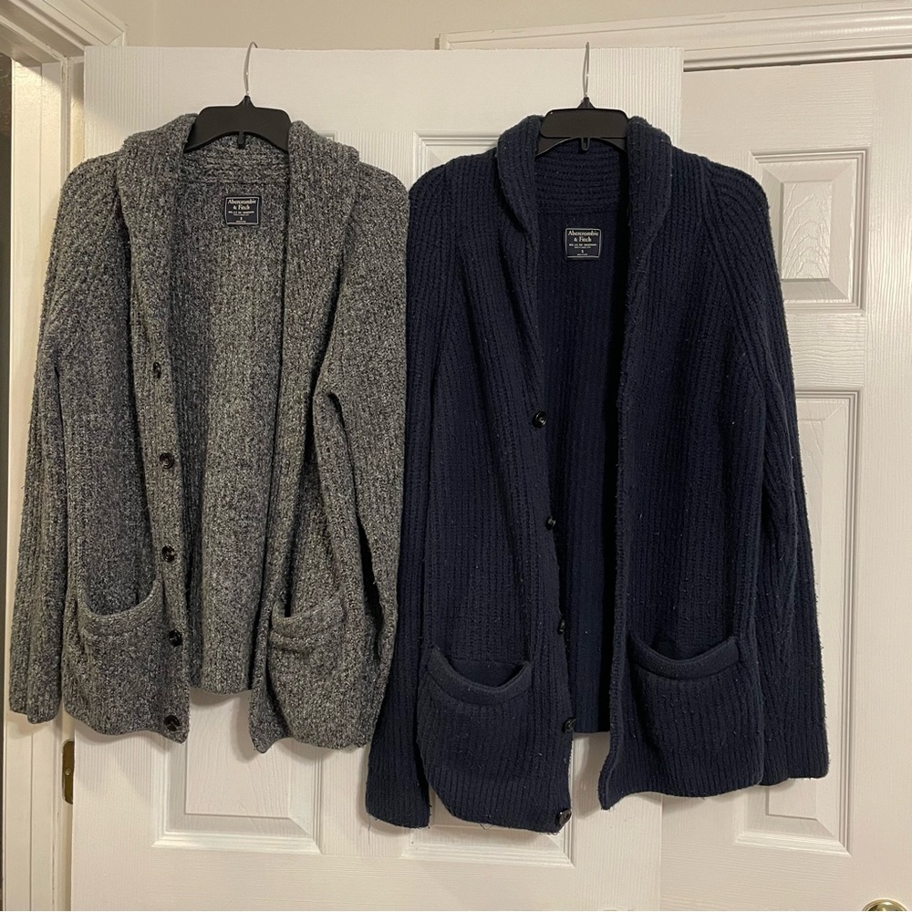 Abercrombie & Fitch - Men - Small Cardigans - Bundle of 2